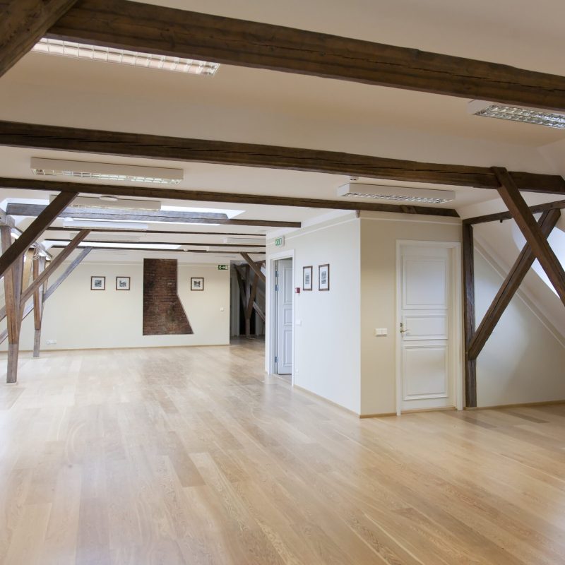 52371-spacious-conference-room-2025-04-03-07-11-10-utc-min